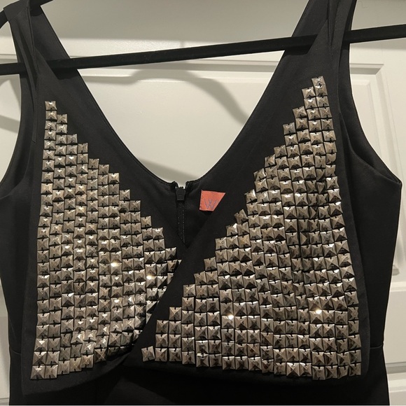 Valiant dress.  Black w/studded butterfly V collar.  New with tags.  Never worn - Picture 3 of 6